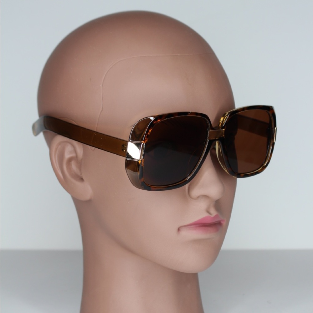 BOSS SHADES